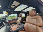 2024 Navigator Thumbnail 19