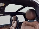 2024 Navigator Thumbnail 14