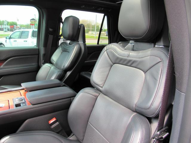 2024 Lincoln Navigator