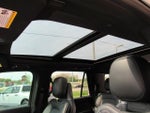 2024 Navigator Thumbnail 23