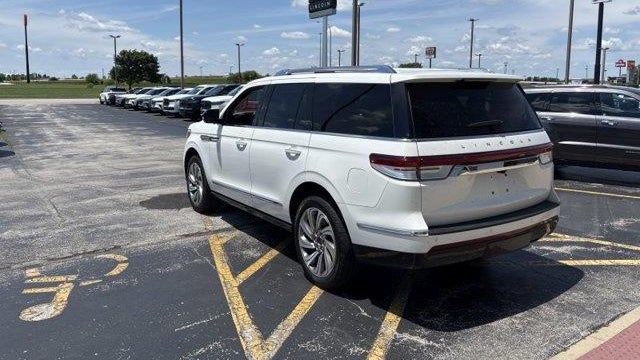 2024 Lincoln Navigator Reserve