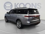 2024 Navigator Thumbnail 3