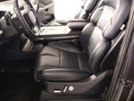 2025 Navigator Thumbnail 13