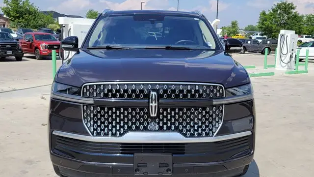 2025 Lincoln Navigator Reserve