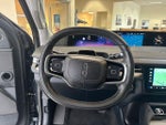 2025 Navigator Thumbnail 16