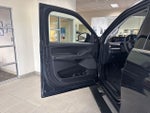 2025 Navigator Thumbnail 12