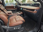 2025 Navigator Thumbnail 21