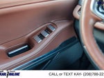 2025 Navigator Thumbnail 8