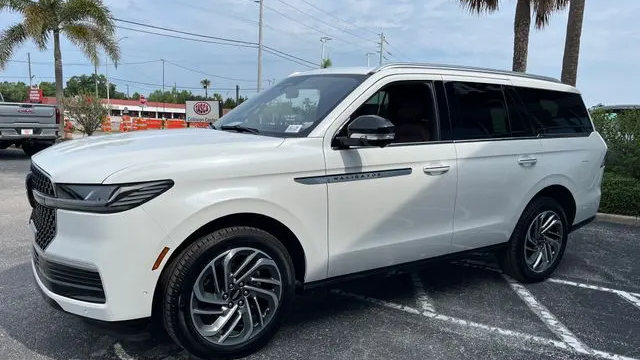 2025 Lincoln Navigator Reserve