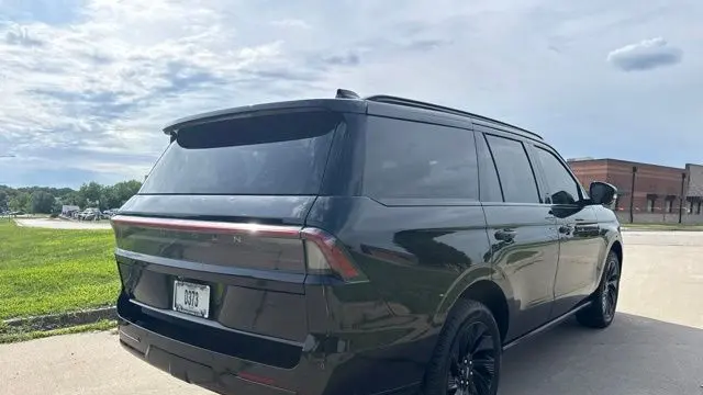 2025 Lincoln Navigator Reserve