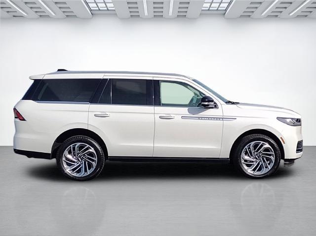 2026 Lincoln Navigator - $90,999