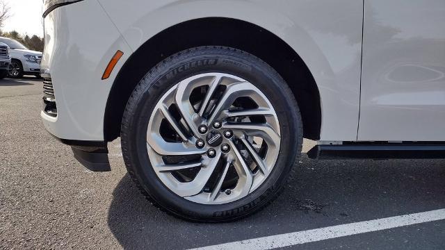 2026 Lincoln Navigator - $90,999