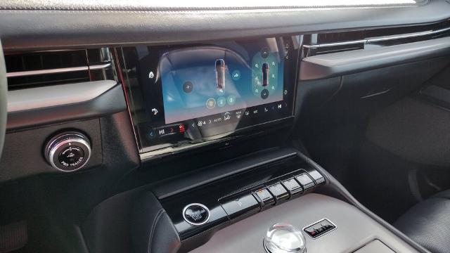 2026 Lincoln Navigator - $90,999