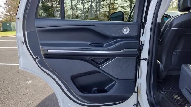 2026 Lincoln Navigator - $90,999