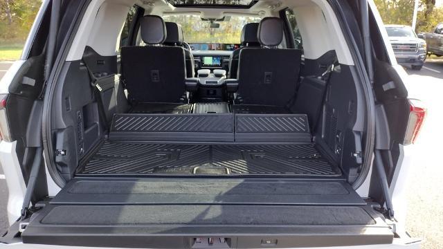 2026 Lincoln Navigator - $90,999
