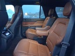 2023 Navigator Thumbnail 6