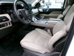 2023 Navigator Thumbnail 10