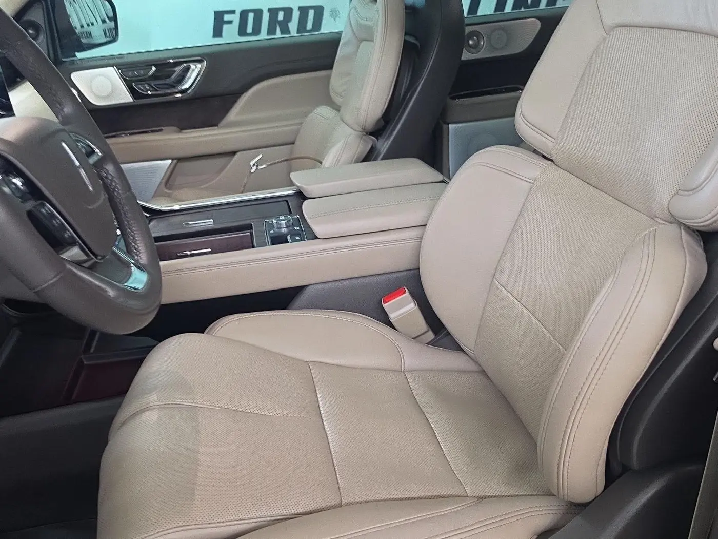 2023 Lincoln Navigator - $60,000