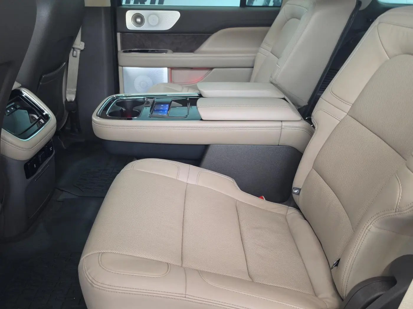 2023 Lincoln Navigator - $60,000