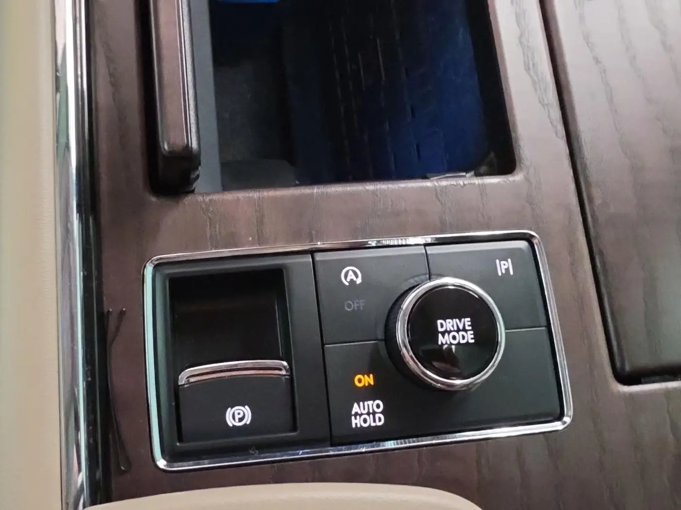 2023 Lincoln Navigator - $60,000