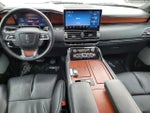 2024 Navigator Thumbnail 24