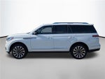 2024 Navigator Thumbnail 5