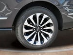 2024 Navigator Thumbnail 9