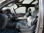 2024 Navigator Thumbnail 10