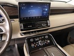 2024 Navigator Thumbnail 5