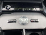 2025 Navigator Thumbnail 29