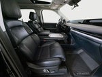 2025 Navigator Thumbnail 25
