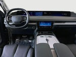 2025 Navigator Thumbnail 35