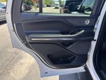 2025 Navigator Thumbnail 5