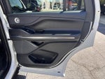 2025 Navigator Thumbnail 17
