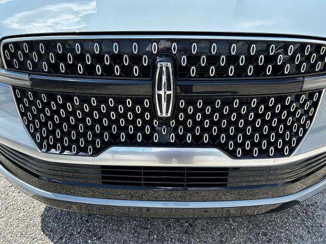 2025 Lincoln Navigator - $86,358