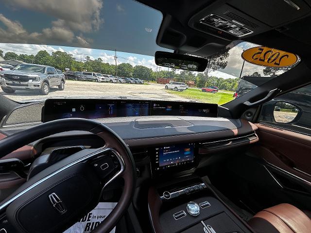 2025 Lincoln Navigator - $86,358