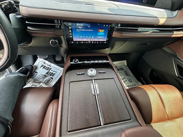 2025 Lincoln Navigator - $86,358