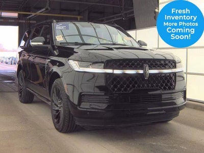 Photo of a 2025 Lincoln Navigator 4X4 Reserve 4DR SUV for sale