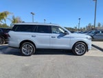 2025 Navigator Thumbnail 3