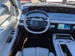 2025 Navigator Thumbnail 19