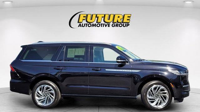2025 Lincoln Navigator Reserve