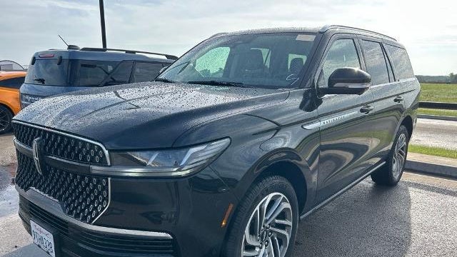 Preowned 2025 Lincoln Navigator Reserve for Sale