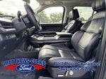 2025 Navigator Thumbnail 9