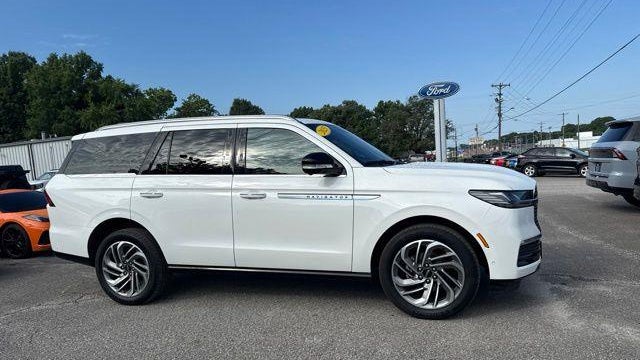 2025 Lincoln Navigator Reserve