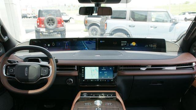 2025 Lincoln Navigator Reserve