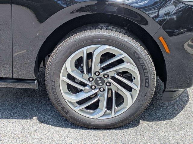 2026 Lincoln Navigator - $97,999
