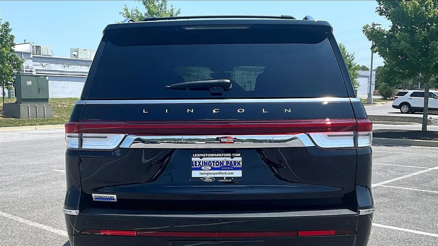 2023 Lincoln Navigator Reserve
