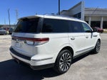 2023 Navigator Thumbnail 3