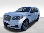 2023 Navigator Thumbnail 4