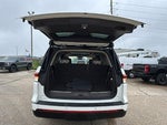 2023 Navigator Thumbnail 12